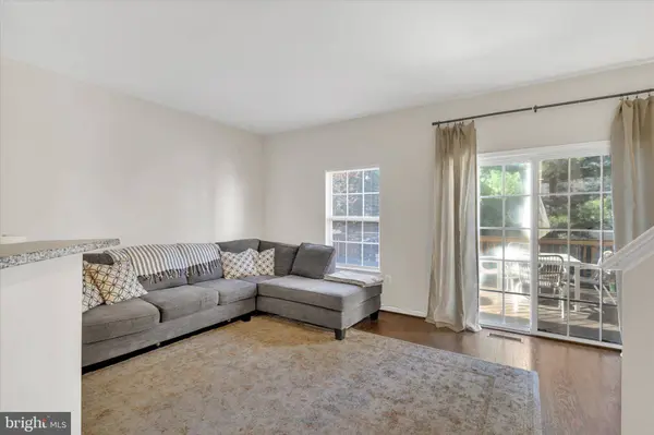 43055 CANDLEWICK SQ, Leesburg, VA 20176