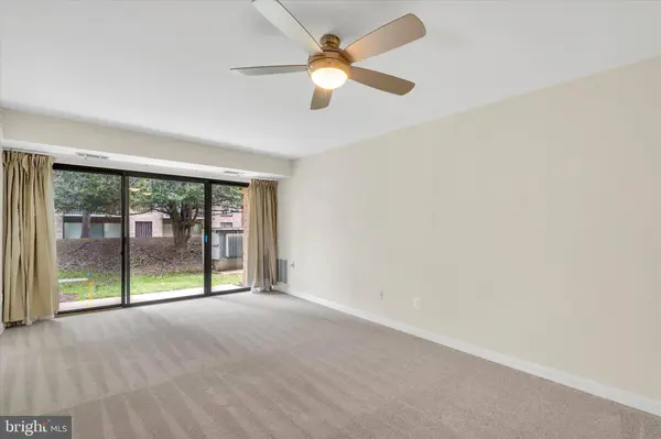 2044 ROYAL FERN CT #1A, Reston, VA 20191