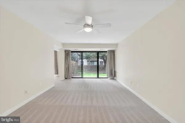 2044 ROYAL FERN CT #1A, Reston, VA 20191