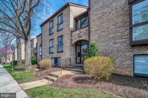 2044 ROYAL FERN CT #1A, Reston, VA 20191