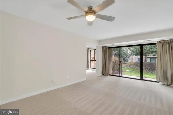 2044 ROYAL FERN CT #1A, Reston, VA 20191