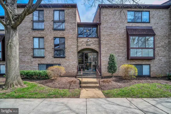 2044 ROYAL FERN CT #1A, Reston, VA 20191
