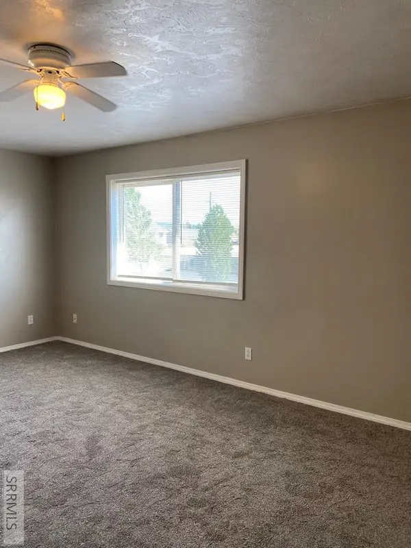 858 Anne St, Rexburg, ID 83440-5200