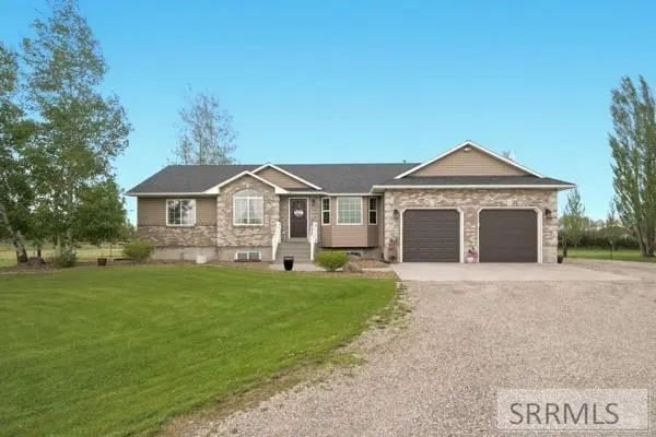 1814 Morning View Dr, Rexburg, ID 83440-2915