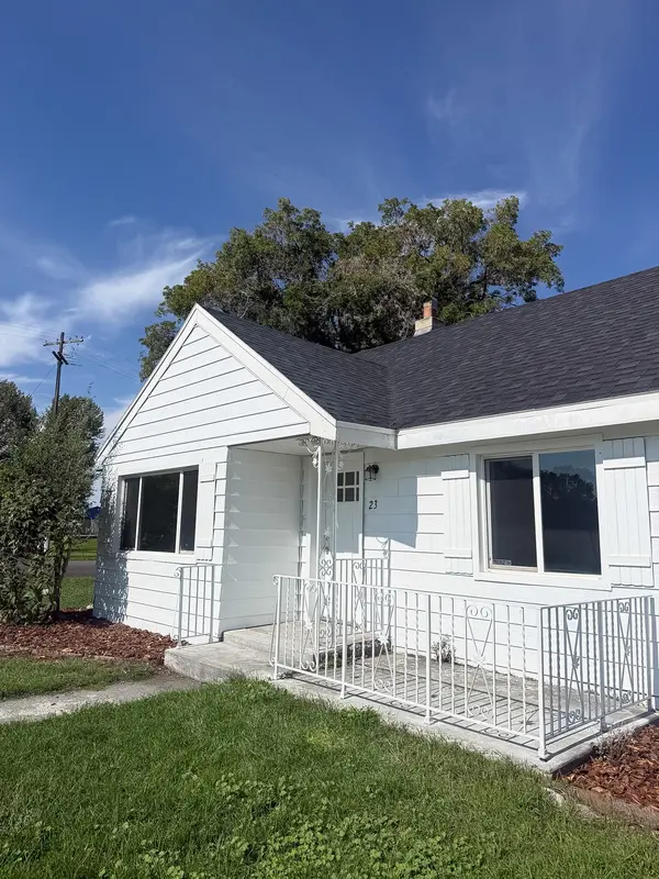 23 N Front St, Sugar City, ID 83448-1209