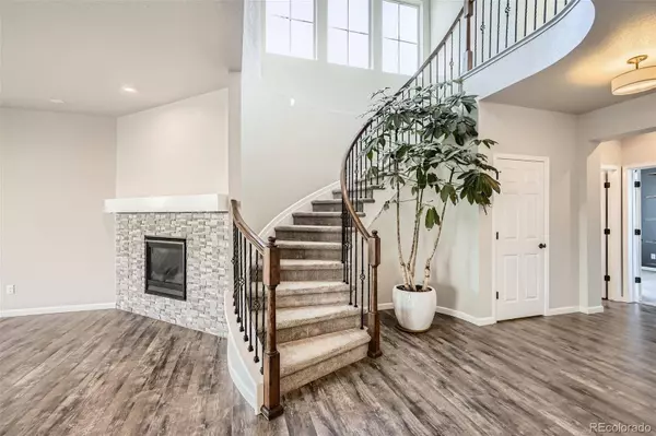 1715 Pioneer CIR, Lafayette, CO 80026