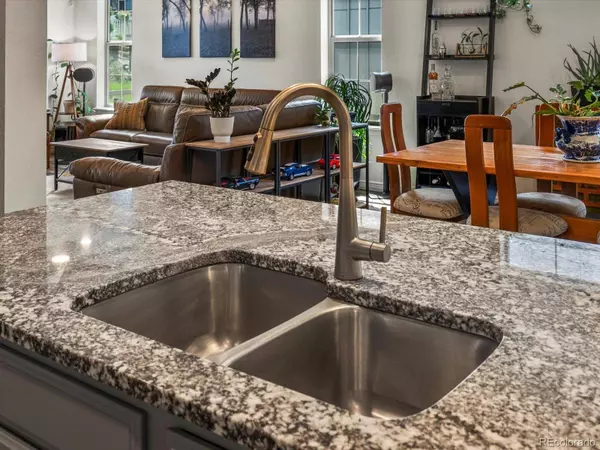 7782 Plateau Creek LN, Littleton, CO 80125