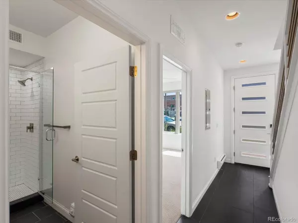 73 W 10th AVE, Denver, CO 80204