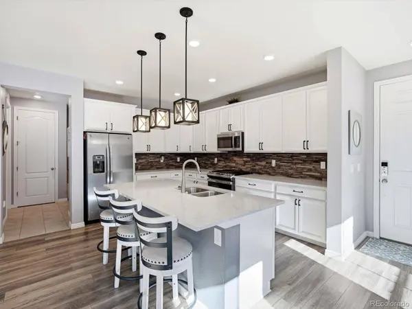 7774 Plateau Creek LN, Littleton, CO 80125