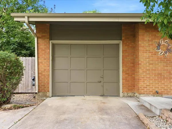6078 Owens ST, Arvada, CO 80004