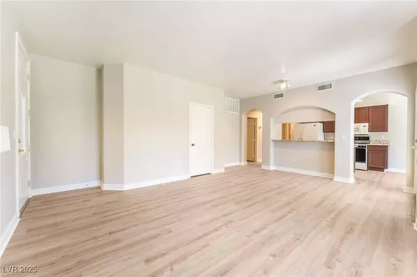 7629 Valley Green DR #202, Las Vegas, NV 89149