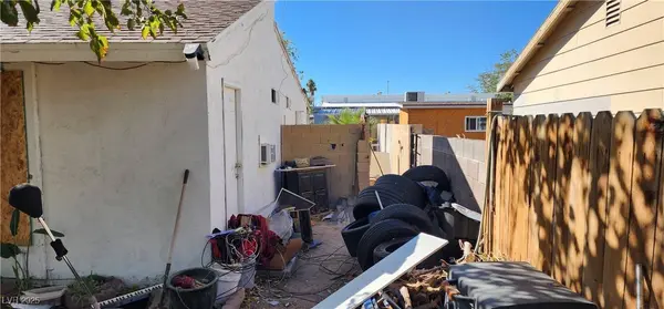 329 Lehman ST, Las Vegas, NV 89110