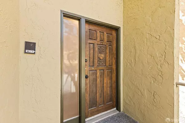 112 Galewood CIR, San Francisco, CA 94131