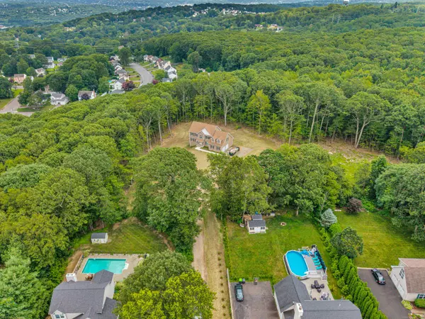 278 Georgtown Drive, Watertown, CT 06795