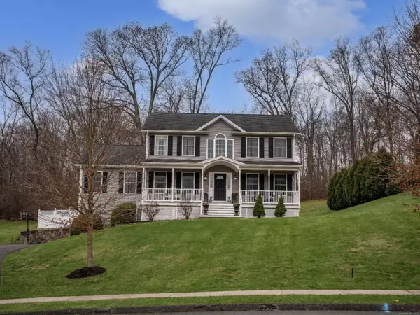 37 Loop Road, Watertown, CT 06795