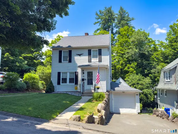 13 Roberts Avenue, Watertown, CT 06795
