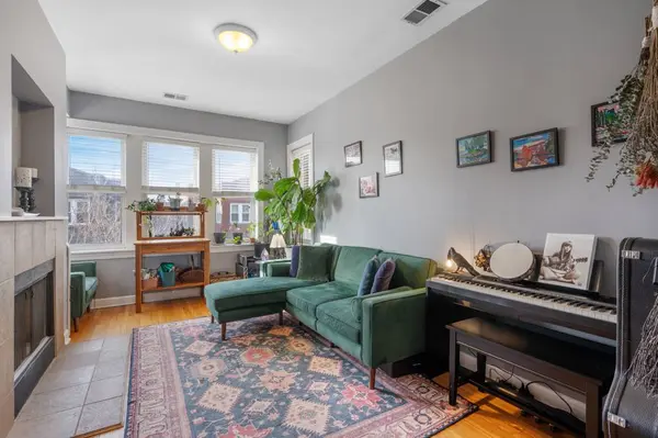 3000 W Sunnyside AVE #2, Chicago, IL 60625