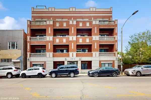 2540 W Diversey AVE #404, Chicago, IL 60647