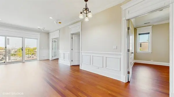 2540 W Diversey AVE #404, Chicago, IL 60647