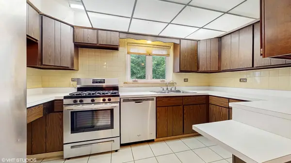 6624 N Kenneth AVE, Lincolnwood, IL 60712