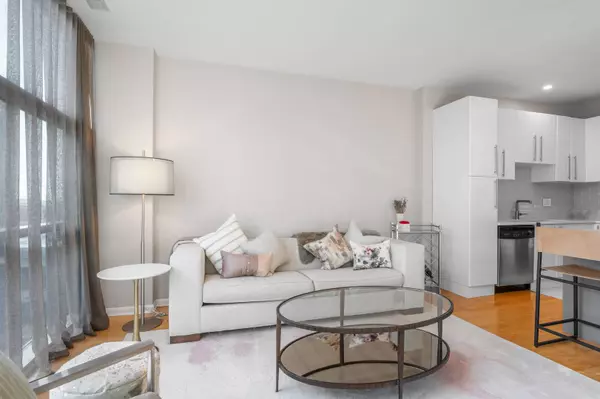 225 S SANGAMON ST #804, Chicago, IL 60607