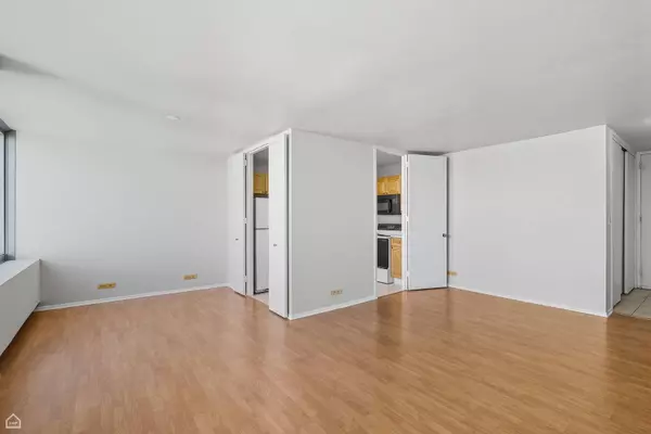 1700 E 56th ST #1505, Chicago, IL 60637