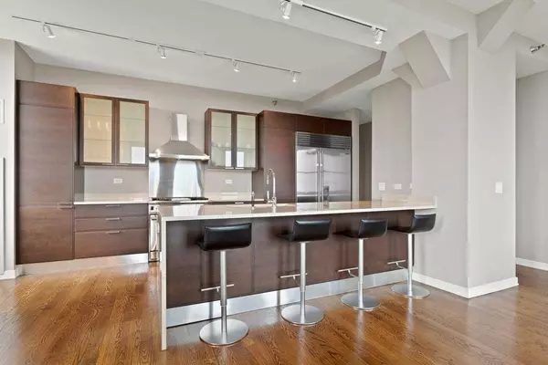 6 N MICHIGAN AVE #903, Chicago, IL 60602