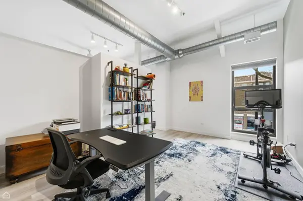 1000 E 53rd ST #215, Chicago, IL 60615