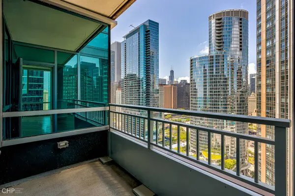 505 N McClurg CT #2606, Chicago, IL 60611