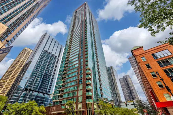 505 N McClurg CT #2606, Chicago, IL 60611