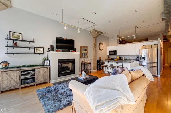 15 S Throop ST #209, Chicago, IL 60607