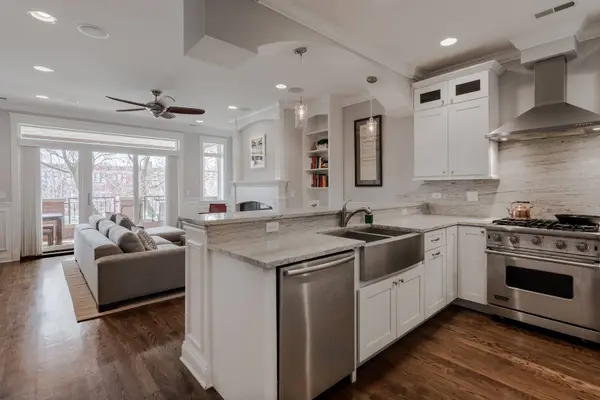 3315 N Seminary AVE #2, Chicago, IL 60657
