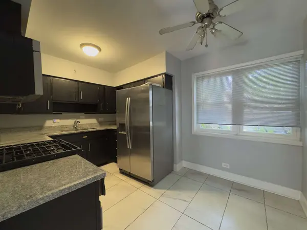 6947 S Jeffery BLVD #3J, Chicago, IL 60649