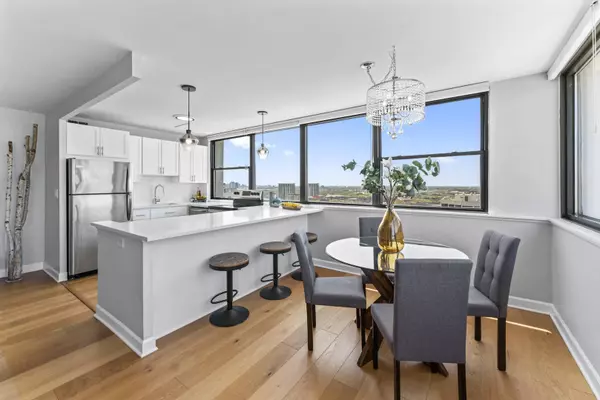 2700 N Hampden CT #24A, Chicago, IL 60614