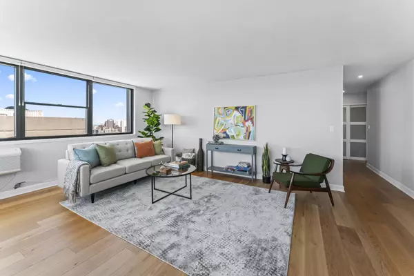 2700 N Hampden CT #24A, Chicago, IL 60614