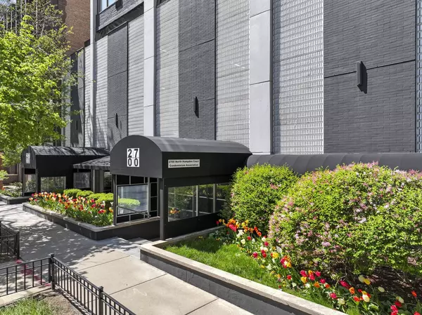 2700 N Hampden CT #24A, Chicago, IL 60614