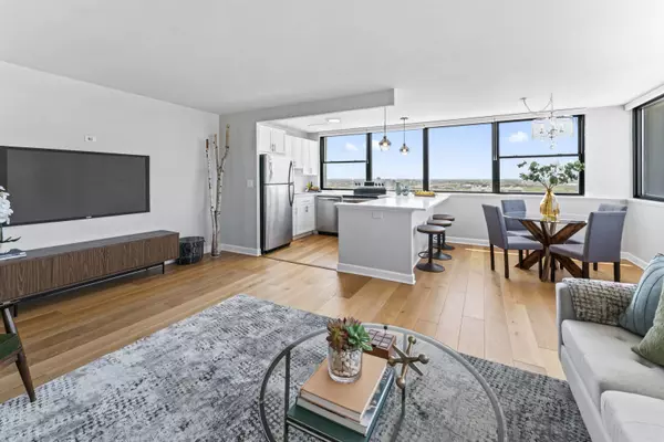 2700 N Hampden CT #24A, Chicago, IL 60614