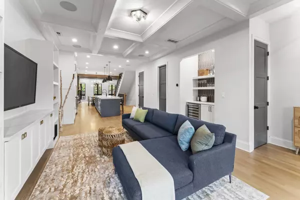 1427 W Wrightwood AVE #2, Chicago, IL 60614