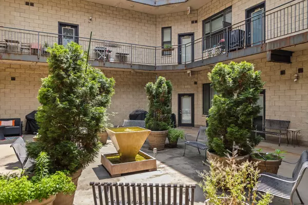 4751 N Artesian AVE #205, Chicago, IL 60625