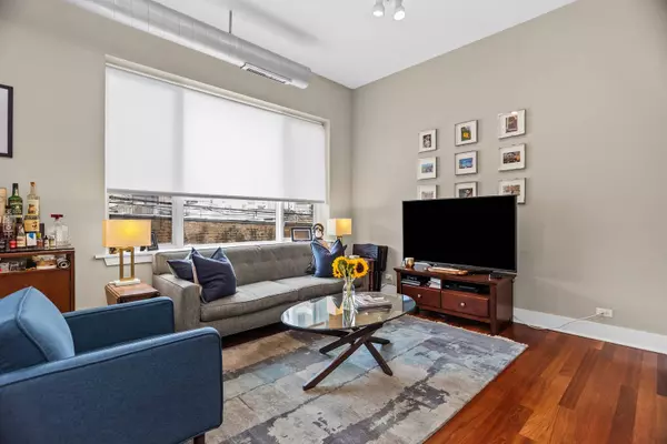 4751 N Artesian AVE #205, Chicago, IL 60625