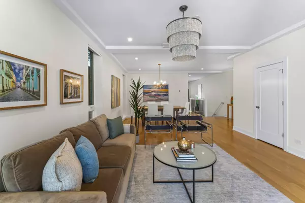 1759 N Campbell AVE #1, Chicago, IL 60647