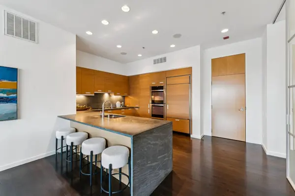 500 W Superior ST #1805, Chicago, IL 60654