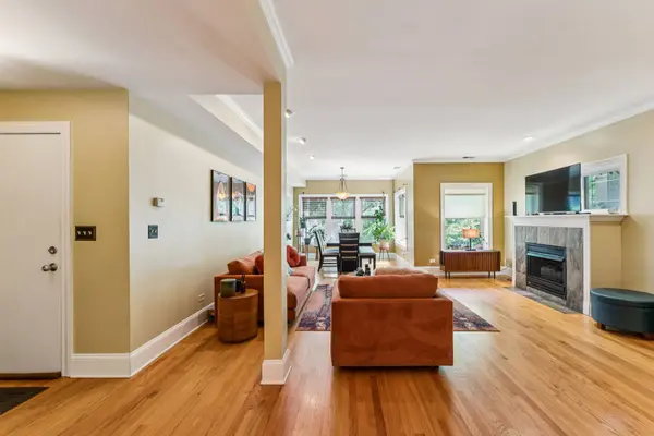 934 W AGATITE AVE #1, Chicago, IL 60640
