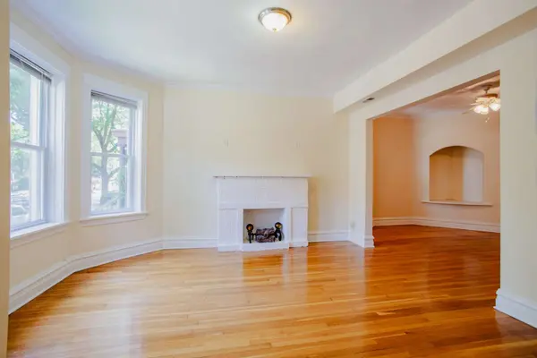 1315 W Foster AVE #1, Chicago, IL 60640