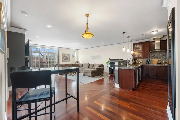 4755 N Kilbourn AVE #3C, Chicago, IL 60630