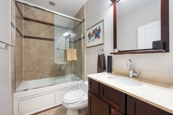 4755 N Kilbourn AVE #3C, Chicago, IL 60630