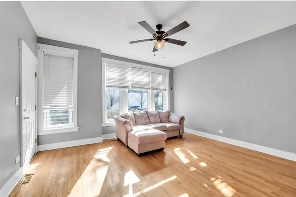 3208 W Wabansia AVE #2E, Chicago, IL 60647