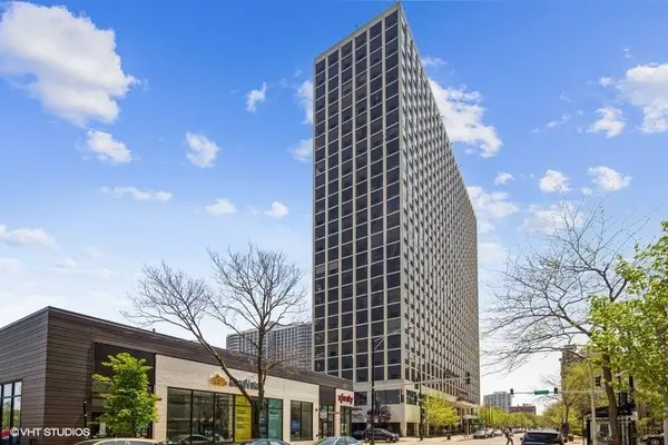 4343 N Clarendon AVE #1518
