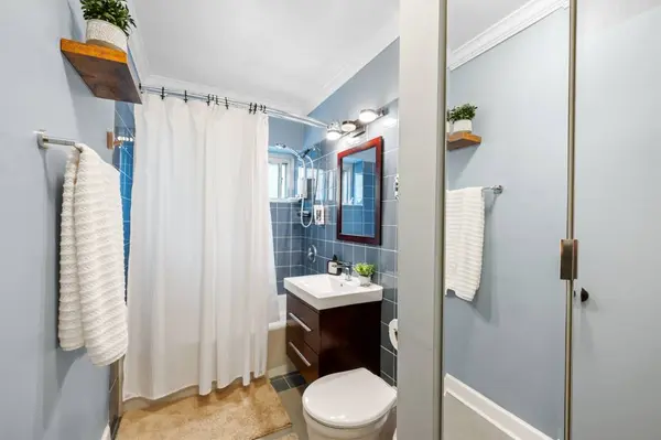 4960 N Marine DR #1012, Chicago, IL 60640