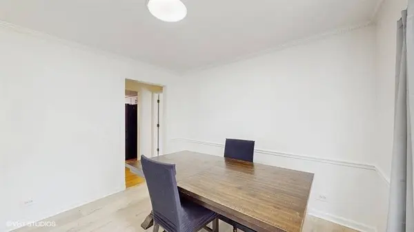 158 Welwyn CT, Lake Bluff, IL 60044